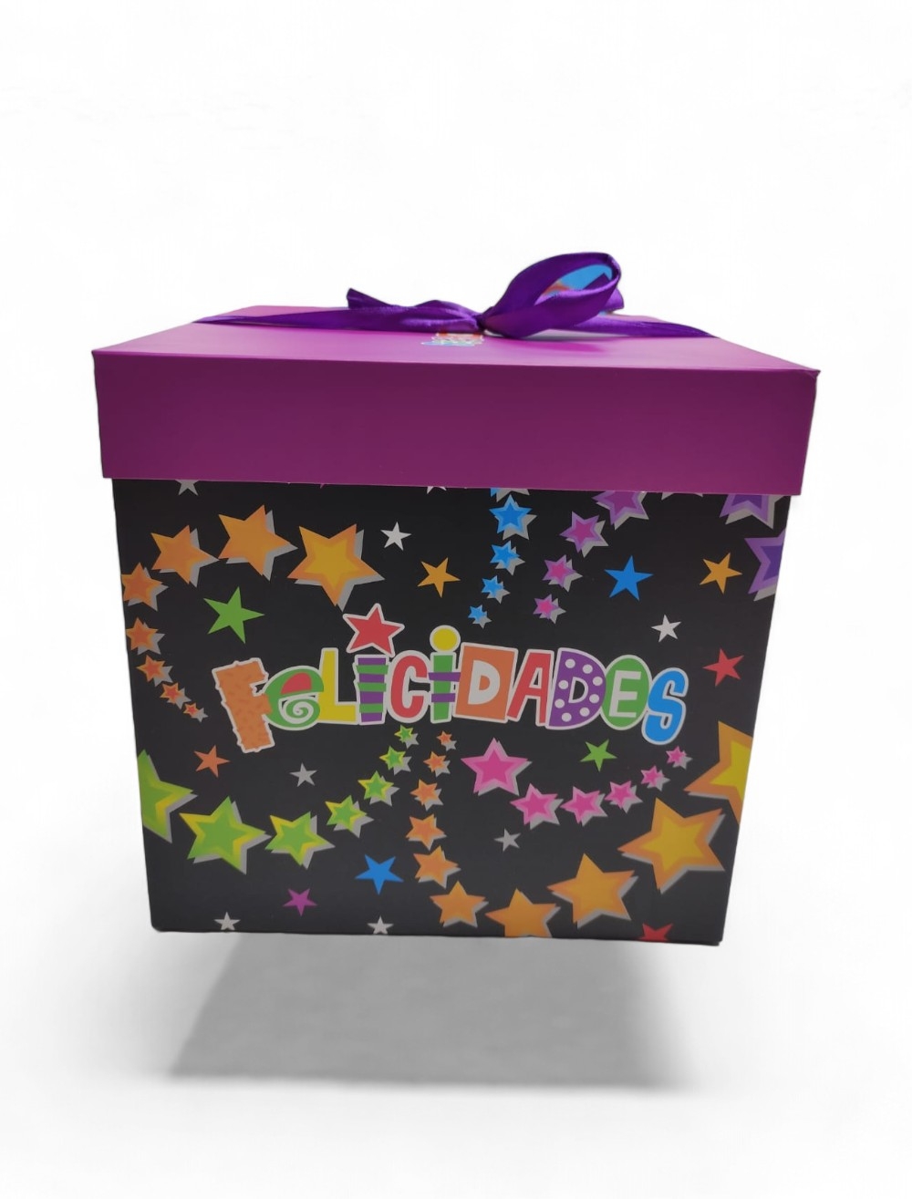 CAJA REGALO MEDIANA DE 21 X 22 CM UNIUMPA