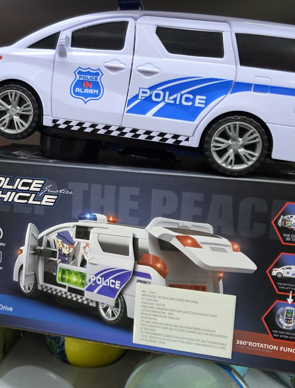 AMBULANCIA CON LUCES